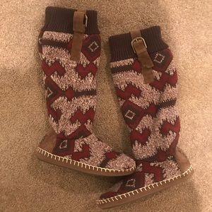 Muk Luk’s Women’s Size 7-8